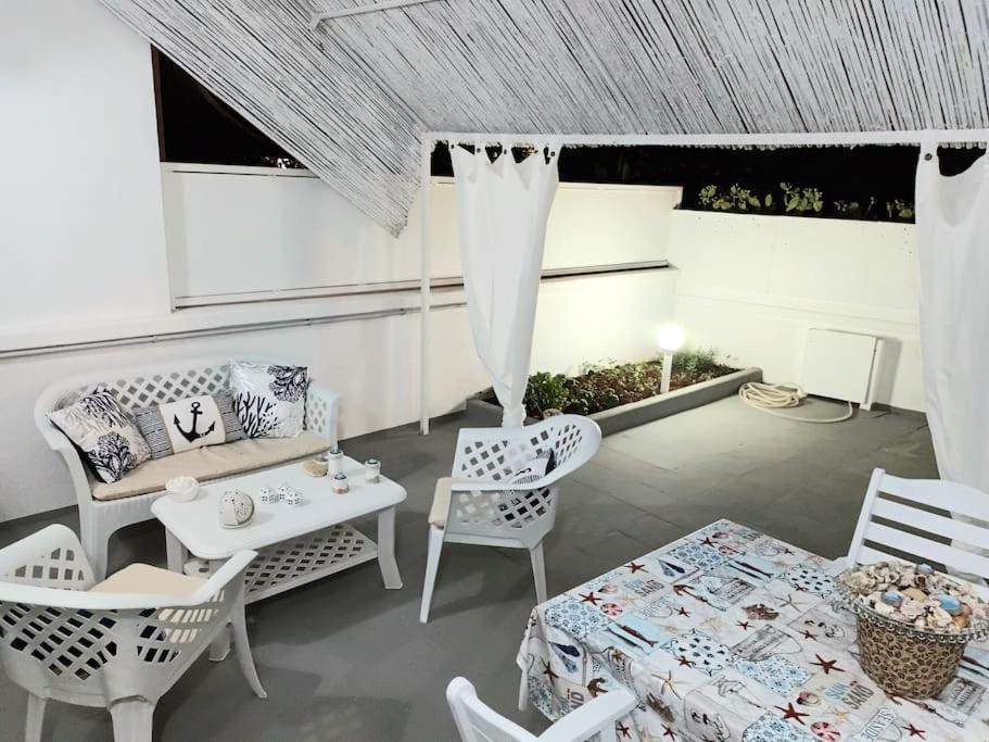 Apartamento 50M Dal Mare Caraibico Lido Marini Exterior foto