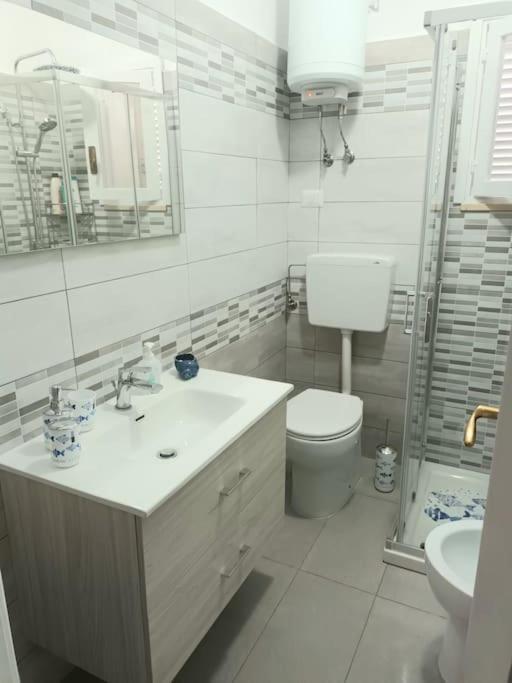 Apartamento 50M Dal Mare Caraibico Lido Marini Exterior foto